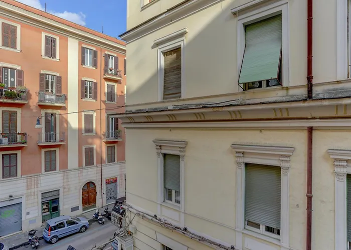 Santi Quattro - Colosseo Apartment
